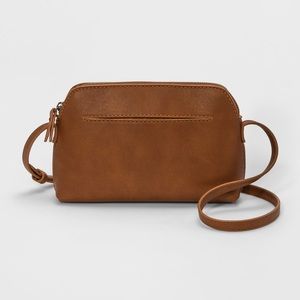 Universal Thread Addison Half Moon Crossbody Bag